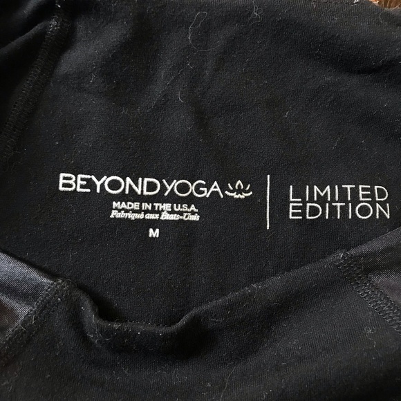 Beyond Yoga Mesh Panel Leggings - Picture 2 of 4